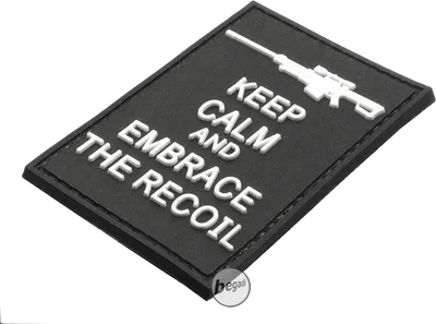 3D Abzeichen "Embrace the Recoil", aus Hartgummi, mit Klett - schwarz